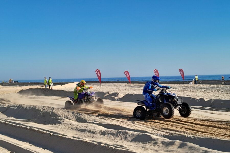 Ocupação Antrópica da praia de Monte Gordo com prova motocross devasta o património o litoral