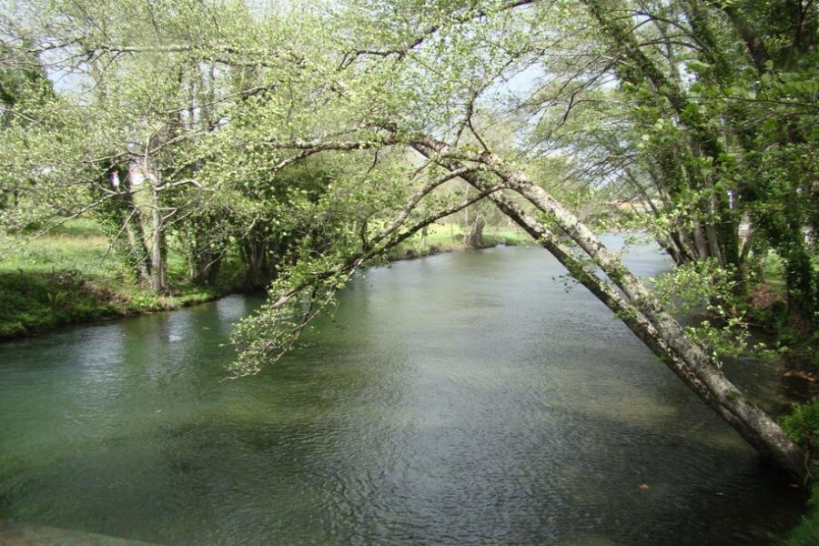 Turismo sustentável ao longo do rio Ceira