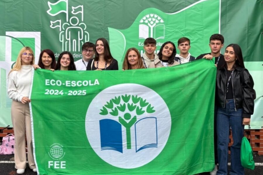 ESCOLA SECUNDÁRIA DE VALONGO DISTINGUE-SE NO DIA DAS BANDEIRAS VERDES