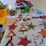 Enfeites de Natal com material reciclado